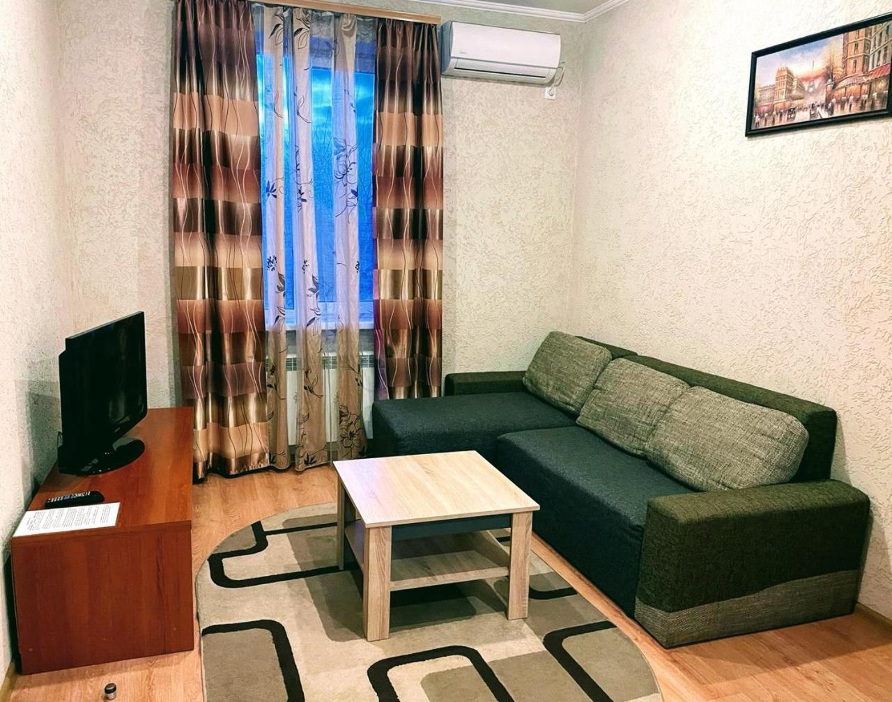 Апартаменты В Центре Кривого Рога Krivoy Rog Luaran gambar
