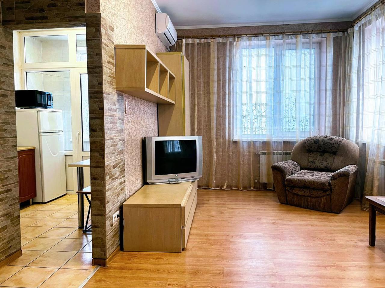 Апартаменты В Центре Кривого Рога Krivoy Rog Luaran gambar