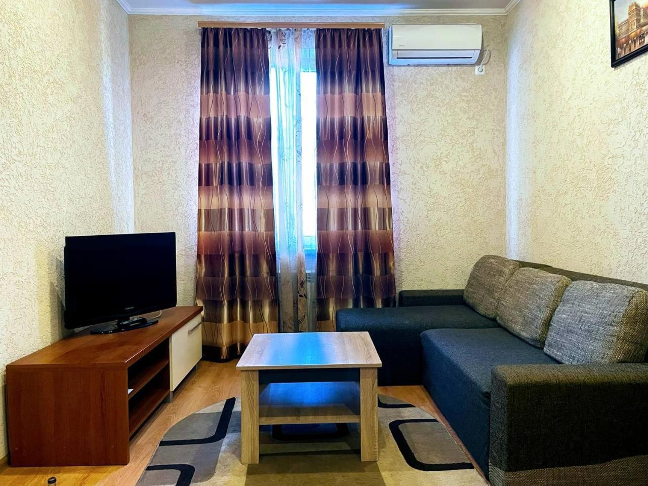 Апартаменты В Центре Кривого Рога Krivoy Rog Luaran gambar