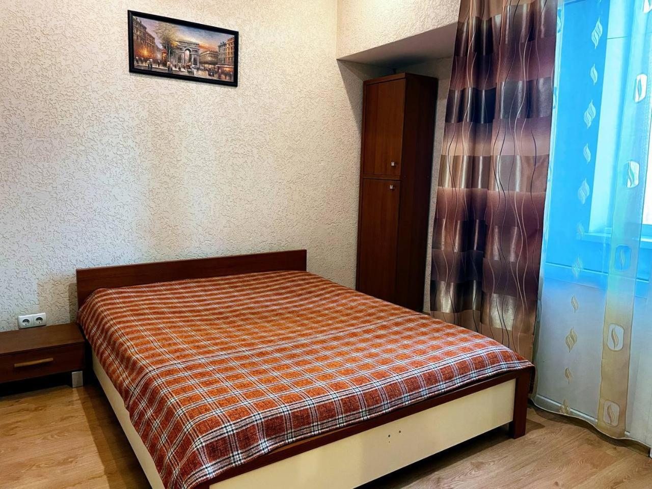 Апартаменты В Центре Кривого Рога Krivoy Rog Luaran gambar